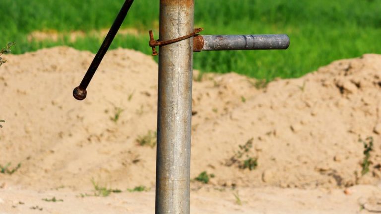 How to Adjust Water Tank Pressure Switch on Well Pump